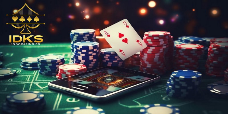Poker adalah permainan kartu dengan kombinasi untuk menentukan pemenang